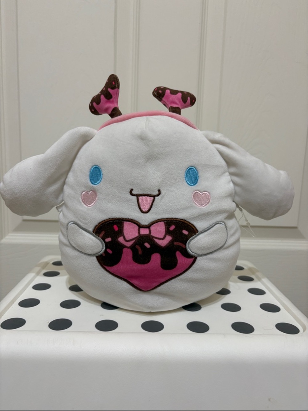 Cinnamoroll squishmallow